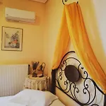 βαλεντίνη Πανσιόν 3*