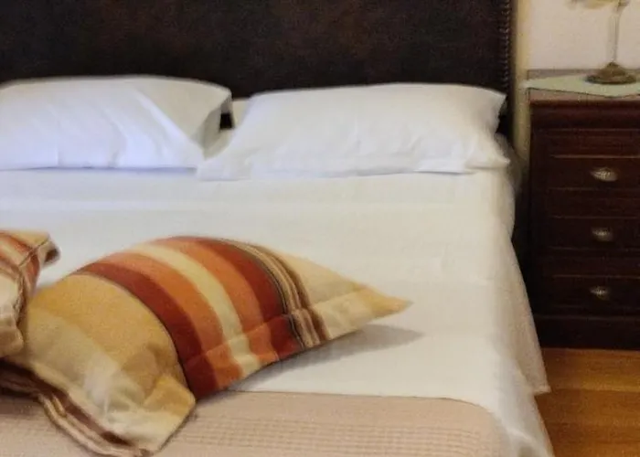 βαλεντίνη Πανσιόν 3*